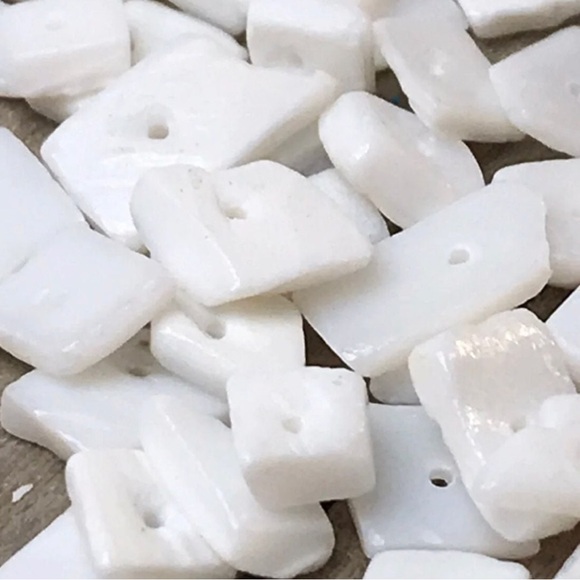 300+ White Square Puka Pooka Shell Beads Jewelry Making Crafting DIY Bulk Lot - Picture 10 of 11